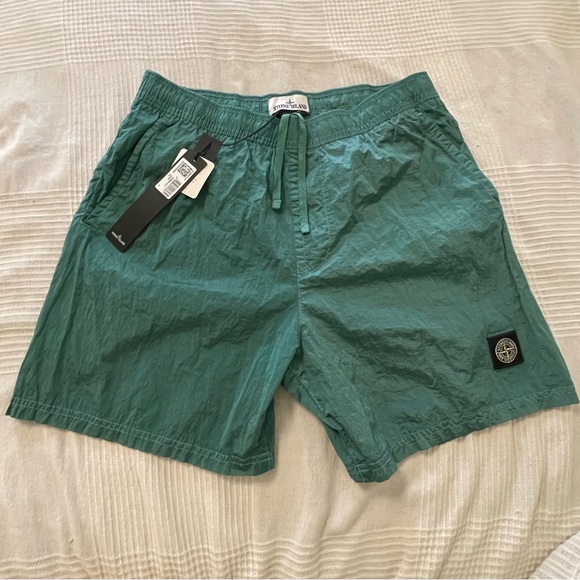 B0943 NYLON METAL IN ECONYL® REGENERATED NYLON STONE ISLAND - Picture 1 of 5